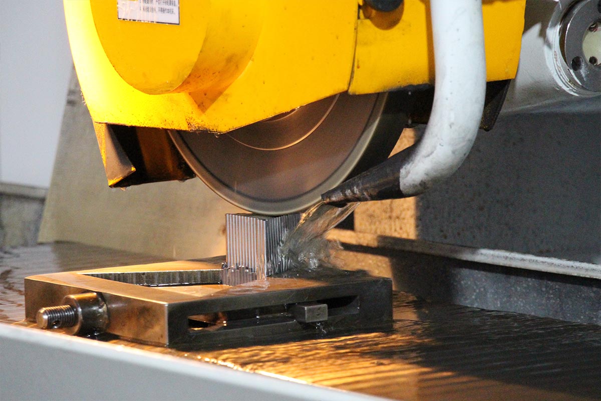 ƽ��ĥ�O��